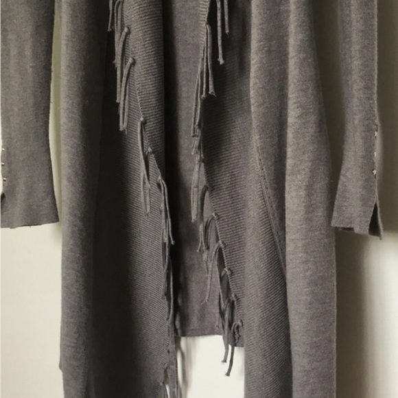 Sweater - Picture 5 of 7